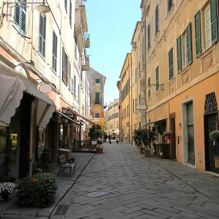 Ligure Nel Centro Storico *