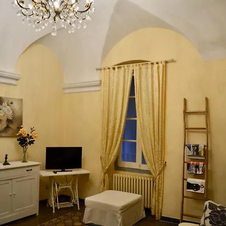 Ligure Nel Centro Storico